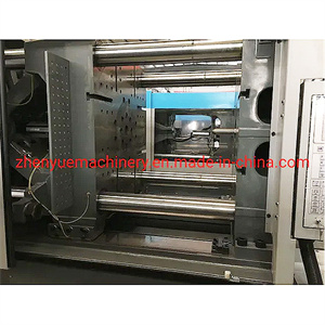 Bobbin Injection Molding Machine